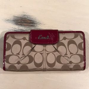 Coach Wallet - NEVER used!